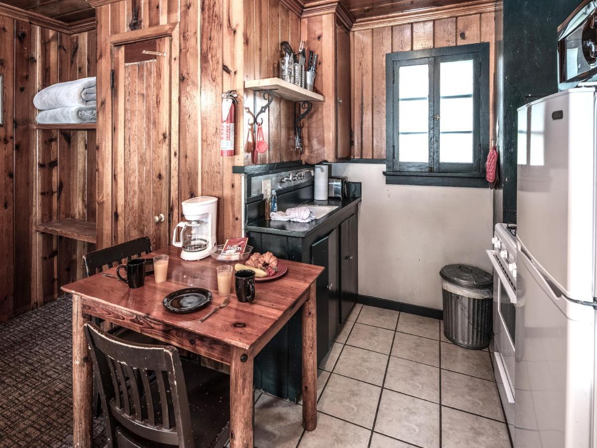 Destiny Cabin, 2 Bedrooms, Fireplace, Midtown, Sleeps 7 رويدوسو، نيومكسيكو المظهر الخارجي الصورة