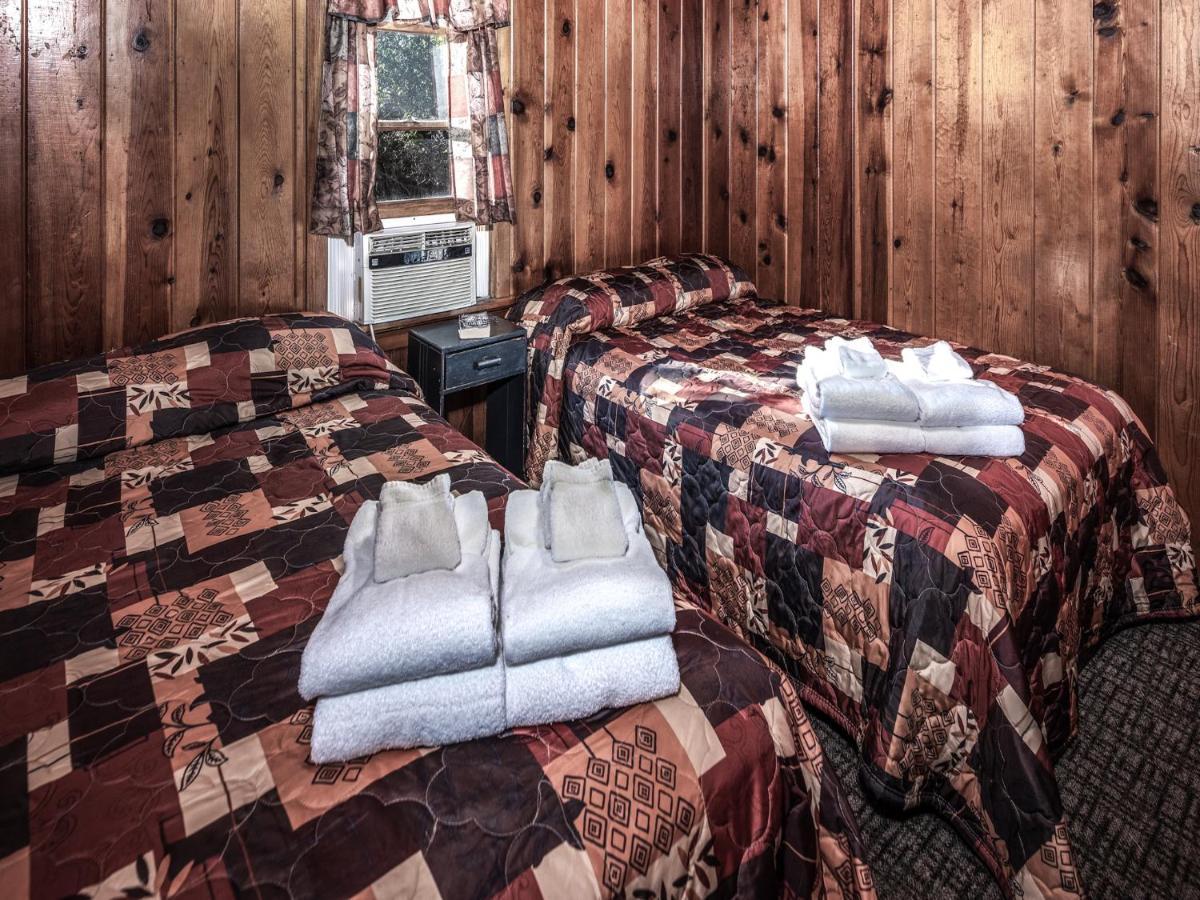 Destiny Cabin, 2 Bedrooms, Fireplace, Midtown, Sleeps 7 رويدوسو، نيومكسيكو المظهر الخارجي الصورة