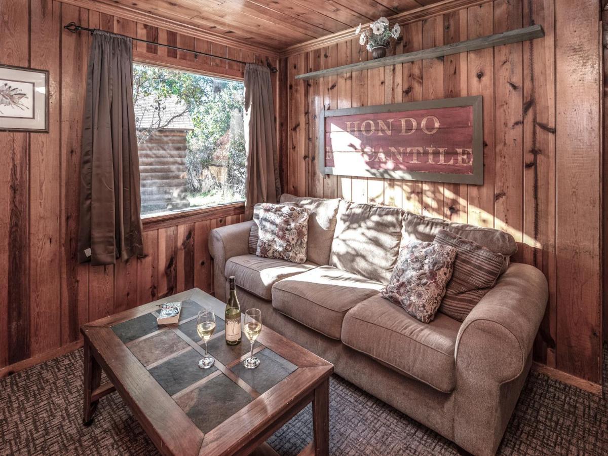 Destiny Cabin, 2 Bedrooms, Fireplace, Midtown, Sleeps 7 رويدوسو، نيومكسيكو المظهر الخارجي الصورة